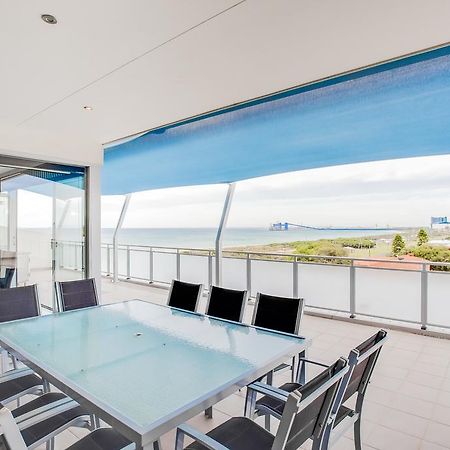 Spinnakers By Rockingham Apartments Esterno foto