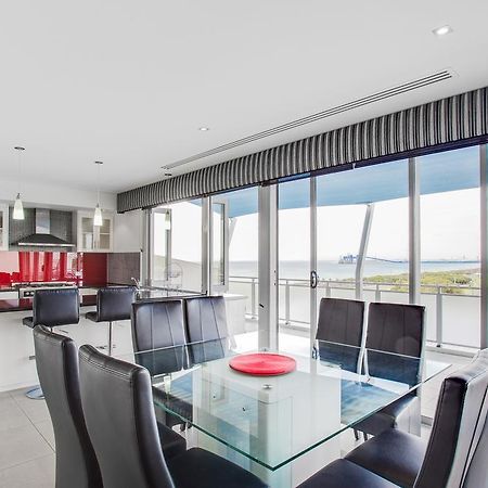 Spinnakers By Rockingham Apartments Esterno foto