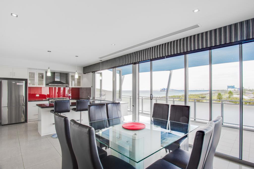 Spinnakers By Rockingham Apartments Esterno foto