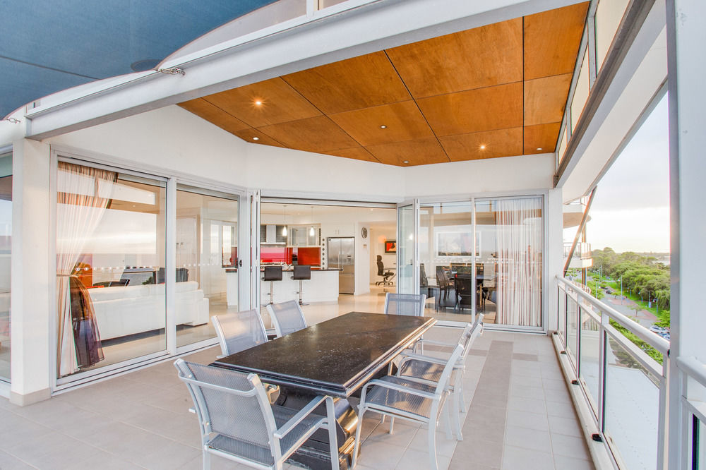 Spinnakers By Rockingham Apartments Esterno foto