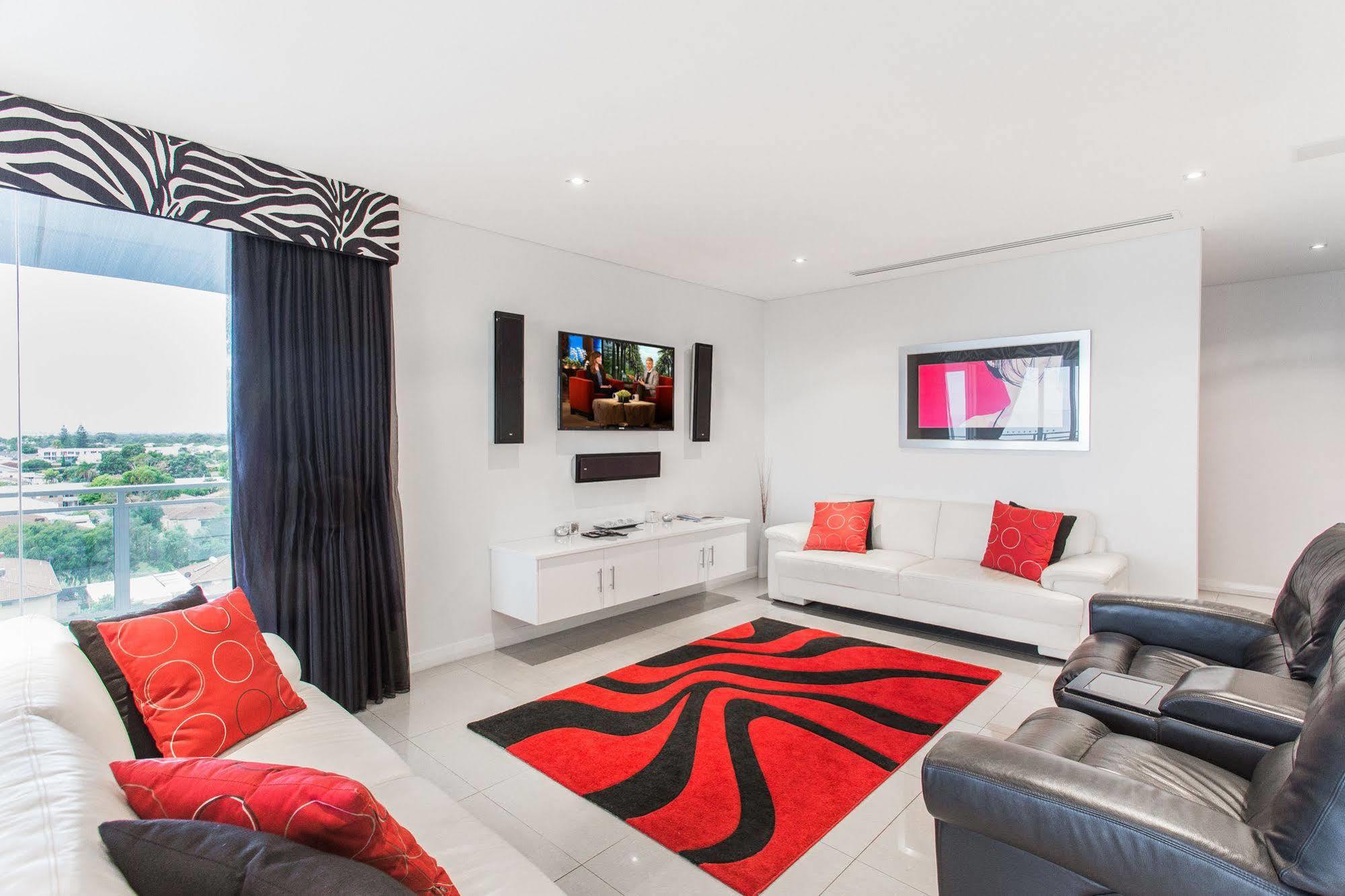 Spinnakers By Rockingham Apartments Esterno foto