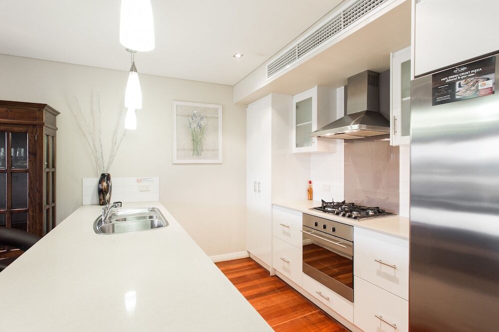 Spinnakers By Rockingham Apartments Esterno foto